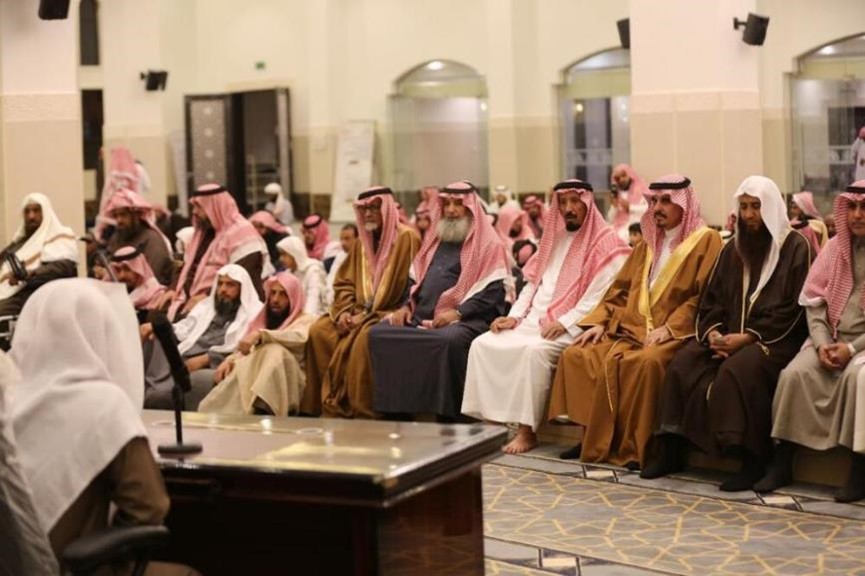 محافظ وادي الدواسر يشهد حفل تكريم 97 حافظًا للقرآن